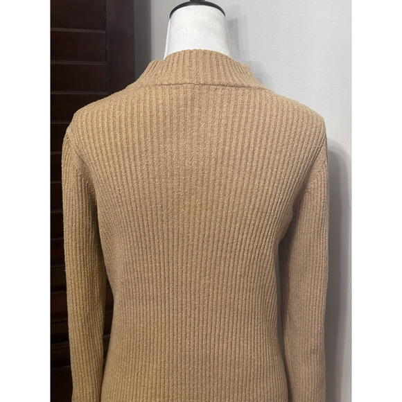 🔴 LAST CHANCE! Donating on 10/8!! Astr Tan Ribbed Sweater - Picture 6 of 10